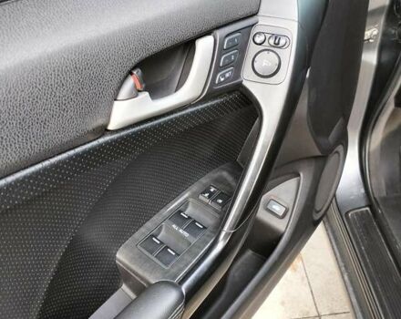 Серый Хонда Аккорд, объемом двигателя 2 л и пробегом 250 тыс. км за 9500 $, фото 23 на Automoto.ua