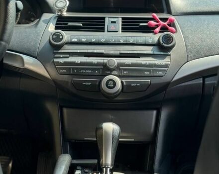 Серый Хонда Аккорд, объемом двигателя 2.4 л и пробегом 250 тыс. км за 8700 $, фото 6 на Automoto.ua