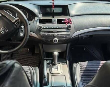 Серый Хонда Аккорд, объемом двигателя 2.4 л и пробегом 237 тыс. км за 9500 $, фото 10 на Automoto.ua