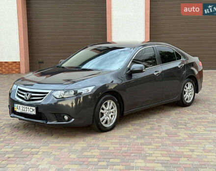 Серый Хонда Аккорд, объемом двигателя 2 л и пробегом 118 тыс. км за 10500 $, фото 6 на Automoto.ua