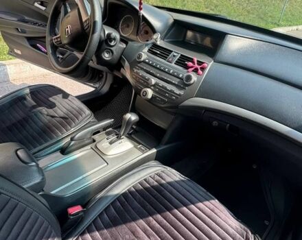 Серый Хонда Аккорд, объемом двигателя 2.4 л и пробегом 250 тыс. км за 8700 $, фото 7 на Automoto.ua