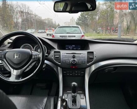 Серый Хонда Аккорд, объемом двигателя 2.4 л и пробегом 142 тыс. км за 12000 $, фото 11 на Automoto.ua