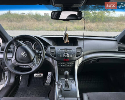 Серый Хонда Аккорд, объемом двигателя 2.4 л и пробегом 240 тыс. км за 11500 $, фото 11 на Automoto.ua
