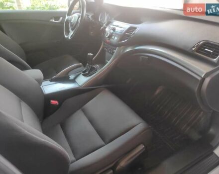 Серый Хонда Аккорд, объемом двигателя 2 л и пробегом 166 тыс. км за 10499 $, фото 9 на Automoto.ua