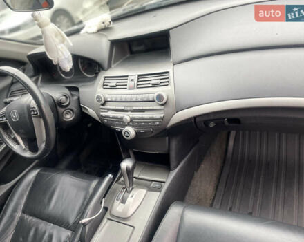 Сірий Хонда Аккорд, об'ємом двигуна 2.4 л та пробігом 177 тис. км за 8500 $, фото 11 на Automoto.ua
