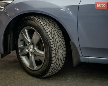 Сірий Хонда Аккорд, об'ємом двигуна 2 л та пробігом 191 тис. км за 10982 $, фото 7 на Automoto.ua