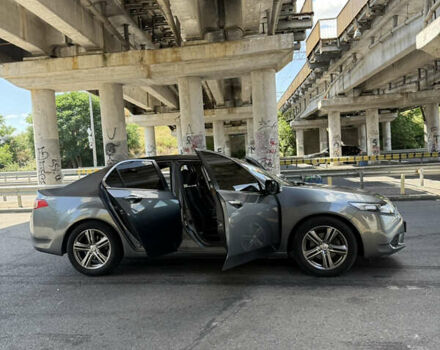 Серый Хонда Аккорд, объемом двигателя 2 л и пробегом 202 тыс. км за 9500 $, фото 15 на Automoto.ua