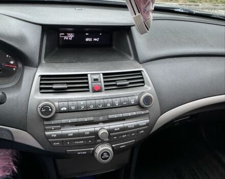 Серый Хонда Аккорд, объемом двигателя 2.4 л и пробегом 174 тыс. км за 8700 $, фото 6 на Automoto.ua