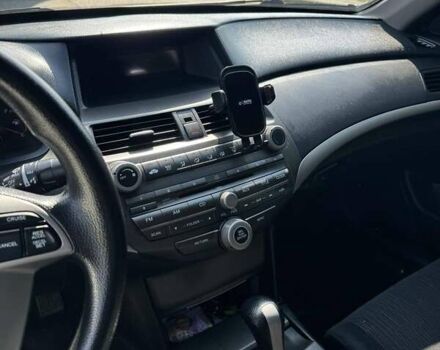 Серый Хонда Аккорд, объемом двигателя 2.35 л и пробегом 140 тыс. км за 10100 $, фото 8 на Automoto.ua