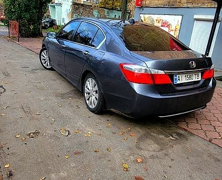 Серый Хонда Аккорд, объемом двигателя 2.4 л и пробегом 212 тыс. км за 12000 $, фото 3 на Automoto.ua