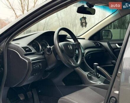 Сірий Хонда Аккорд, об'ємом двигуна 2 л та пробігом 240 тис. км за 8900 $, фото 12 на Automoto.ua