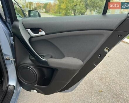 Серый Хонда Аккорд, объемом двигателя 2.2 л и пробегом 239 тыс. км за 11500 $, фото 58 на Automoto.ua