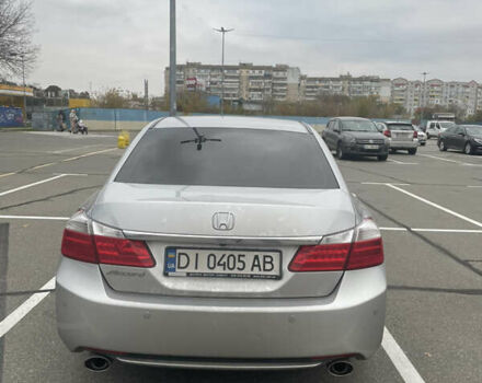 Серый Хонда Аккорд, объемом двигателя 2.4 л и пробегом 290 тыс. км за 11000 $, фото 17 на Automoto.ua