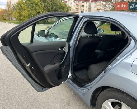 Серый Хонда Аккорд, объемом двигателя 2.2 л и пробегом 239 тыс. км за 11500 $, фото 48 на Automoto.ua