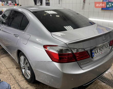 Серый Хонда Аккорд, объемом двигателя 2.36 л и пробегом 180 тыс. км за 9999 $, фото 15 на Automoto.ua