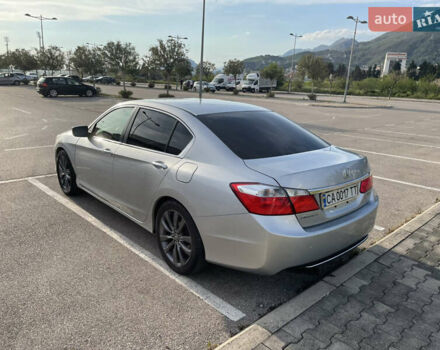 Серый Хонда Аккорд, объемом двигателя 2.4 л и пробегом 227 тыс. км за 13700 $, фото 1 на Automoto.ua