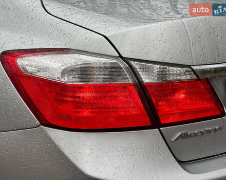 Серый Хонда Аккорд, объемом двигателя 2.35 л и пробегом 173 тыс. км за 10999 $, фото 18 на Automoto.ua