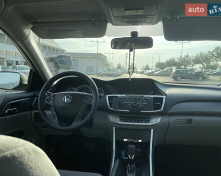 Серый Хонда Аккорд, объемом двигателя 2.4 л и пробегом 227 тыс. км за 13700 $, фото 12 на Automoto.ua