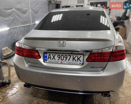 Серый Хонда Аккорд, объемом двигателя 2.36 л и пробегом 180 тыс. км за 9999 $, фото 14 на Automoto.ua