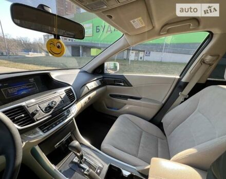 Сірий Хонда Аккорд, об'ємом двигуна 2 л та пробігом 269 тис. км за 13250 $, фото 33 на Automoto.ua