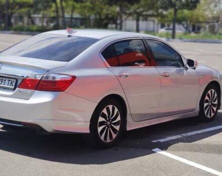 Серый Хонда Аккорд, объемом двигателя 2 л и пробегом 160 тыс. км за 14000 $, фото 3 на Automoto.ua