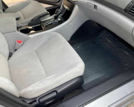 Серый Хонда Аккорд, объемом двигателя 2.4 л и пробегом 81 тыс. км за 3200 $, фото 9 на Automoto.ua