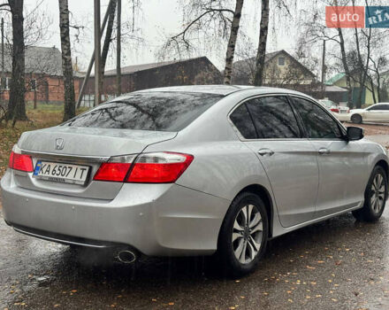 Серый Хонда Аккорд, объемом двигателя 2.35 л и пробегом 173 тыс. км за 10999 $, фото 17 на Automoto.ua