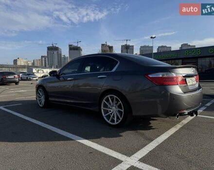 Сірий Хонда Аккорд, об'ємом двигуна 2.4 л та пробігом 205 тис. км за 16500 $, фото 1 на Automoto.ua