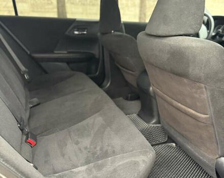 Серый Хонда Аккорд, объемом двигателя 2.4 л и пробегом 224 тыс. км за 9900 $, фото 14 на Automoto.ua