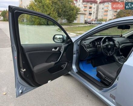 Серый Хонда Аккорд, объемом двигателя 2.2 л и пробегом 239 тыс. км за 11500 $, фото 23 на Automoto.ua