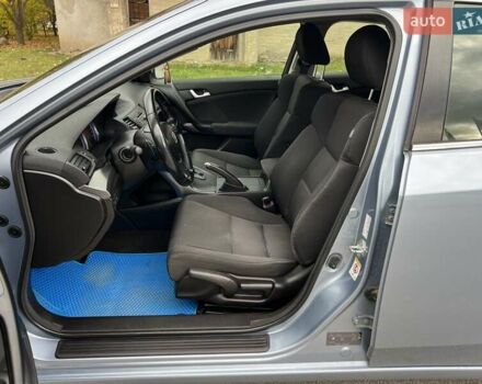 Серый Хонда Аккорд, объемом двигателя 2.2 л и пробегом 239 тыс. км за 11500 $, фото 28 на Automoto.ua