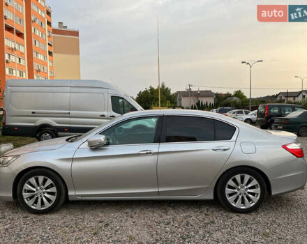 Серый Хонда Аккорд, объемом двигателя 2.4 л и пробегом 290 тыс. км за 11000 $, фото 24 на Automoto.ua