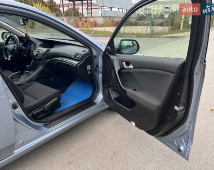 Серый Хонда Аккорд, объемом двигателя 2.2 л и пробегом 239 тыс. км за 11500 $, фото 65 на Automoto.ua