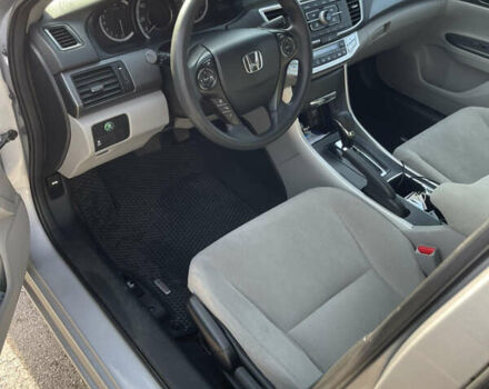 Серый Хонда Аккорд, объемом двигателя 2.4 л и пробегом 227 тыс. км за 13700 $, фото 10 на Automoto.ua