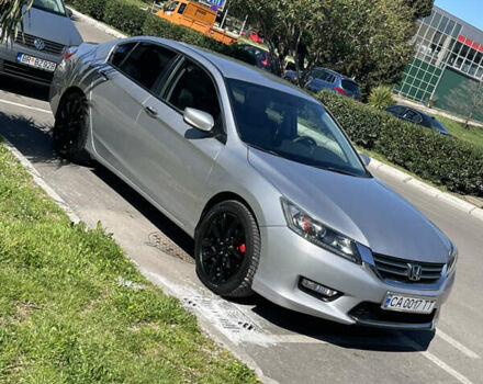 Серый Хонда Аккорд, объемом двигателя 2.4 л и пробегом 227 тыс. км за 13700 $, фото 2 на Automoto.ua