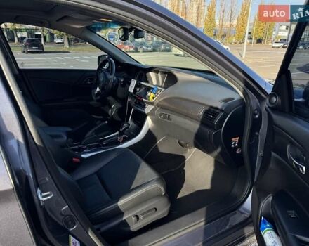 Сірий Хонда Аккорд, об'ємом двигуна 2.4 л та пробігом 205 тис. км за 16500 $, фото 11 на Automoto.ua