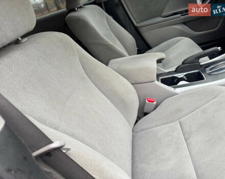 Серый Хонда Аккорд, объемом двигателя 2.35 л и пробегом 173 тыс. км за 10999 $, фото 39 на Automoto.ua