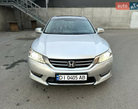 Серый Хонда Аккорд, объемом двигателя 2.4 л и пробегом 293 тыс. км за 11499 $, фото 1 на Automoto.ua