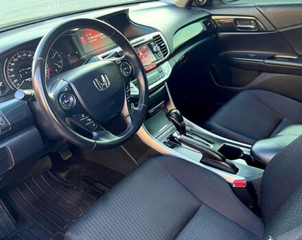 Сірий Хонда Аккорд, об'ємом двигуна 2.4 л та пробігом 89 тис. км за 15800 $, фото 4 на Automoto.ua