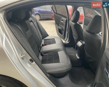 Серый Хонда Аккорд, объемом двигателя 2.36 л и пробегом 205 тыс. км за 12500 $, фото 19 на Automoto.ua