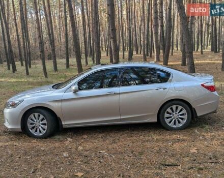 Серый Хонда Аккорд, объемом двигателя 3.47 л и пробегом 223 тыс. км за 17000 $, фото 12 на Automoto.ua