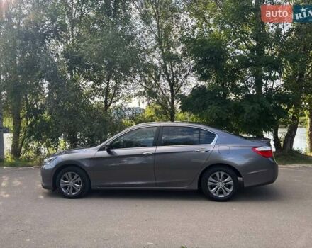 Серый Хонда Аккорд, объемом двигателя 2.36 л и пробегом 150 тыс. км за 11250 $, фото 10 на Automoto.ua