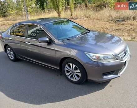 Серый Хонда Аккорд, объемом двигателя 2.4 л и пробегом 170 тыс. км за 12000 $, фото 2 на Automoto.ua