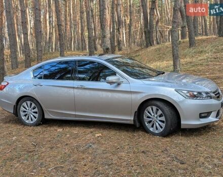 Серый Хонда Аккорд, объемом двигателя 3.47 л и пробегом 223 тыс. км за 17000 $, фото 4 на Automoto.ua