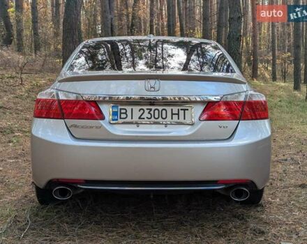 Серый Хонда Аккорд, объемом двигателя 3.47 л и пробегом 223 тыс. км за 17000 $, фото 5 на Automoto.ua