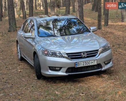 Серый Хонда Аккорд, объемом двигателя 3.47 л и пробегом 223 тыс. км за 17000 $, фото 2 на Automoto.ua