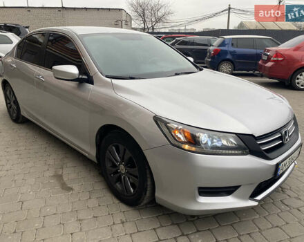 Серый Хонда Аккорд, объемом двигателя 2.36 л и пробегом 205 тыс. км за 12500 $, фото 8 на Automoto.ua