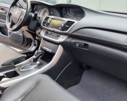 Хонда Аккорд 2014 в Киеве на Automoto.ua Серый Хонда Аккорд, объемом двигателя 2.4 л и пробегом 185 тыс. км за 11500 $, фото 15 на Automoto.ua