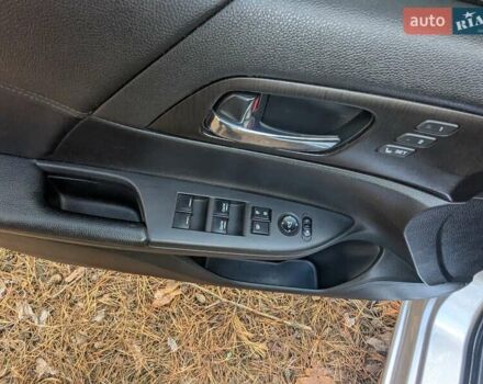 Серый Хонда Аккорд, объемом двигателя 3.47 л и пробегом 223 тыс. км за 17000 $, фото 25 на Automoto.ua