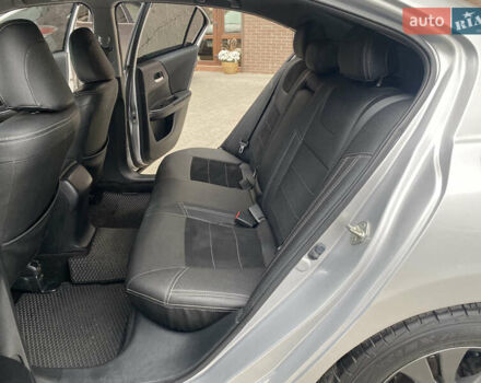 Серый Хонда Аккорд, объемом двигателя 2.36 л и пробегом 205 тыс. км за 12500 $, фото 20 на Automoto.ua